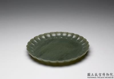 图片[2]-Jade plate with floral rim, India-China Archive